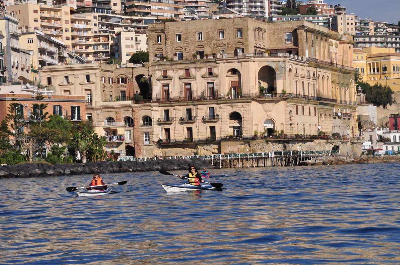 Residenza Le Rose Villa D'Arte Napoli Cameră foto